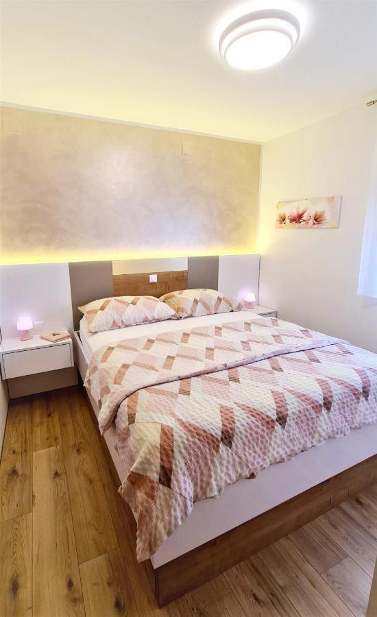 Apartment Karamarko 马林斯卡 外观 照片